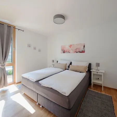 아파트 Freiraum 베른카슈텔쿠에스